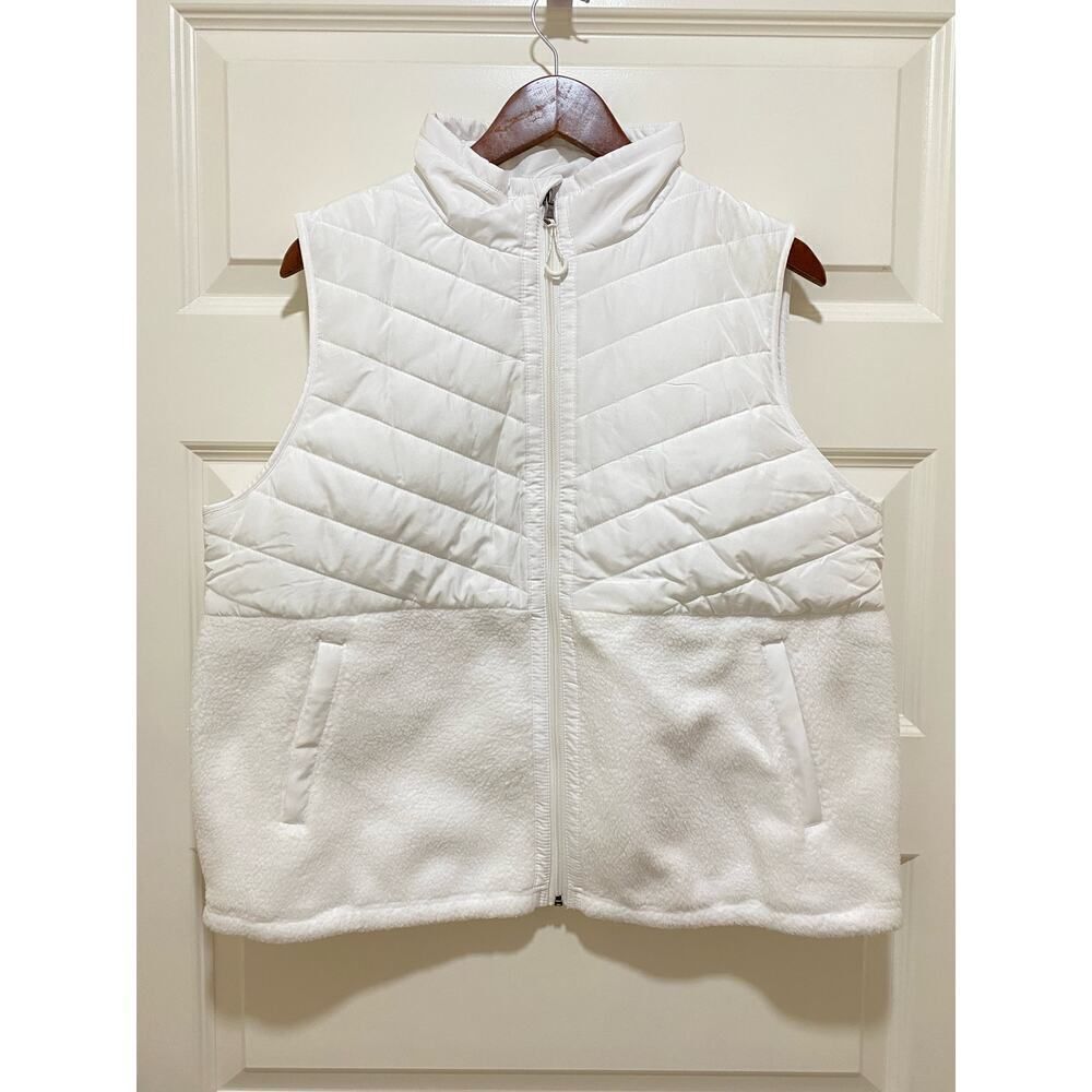 Tek Gear White Sherpa Mixed Media Vest Size L Cozy Zip Front NWOT Outdoor Winter